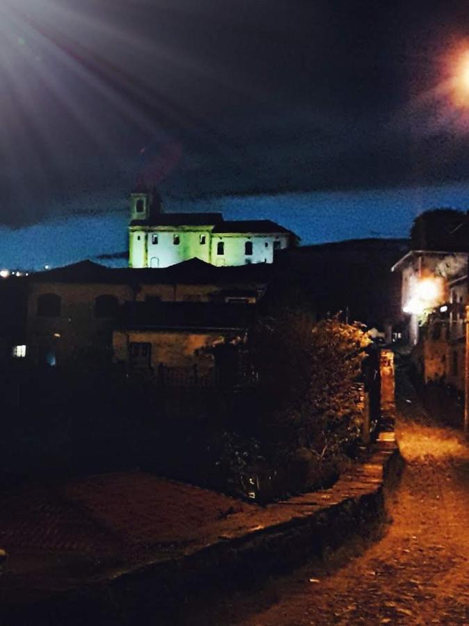Hospedaria E Hostel Da Deia Оро Прето Екстериор снимка
